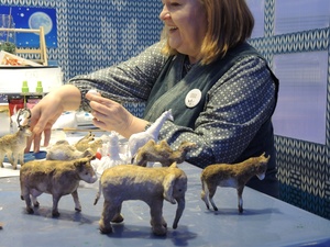 Новогодняя волшебная лошадка из ваты