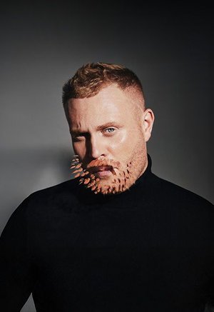 Евгений Чебатков. "На других берегах"