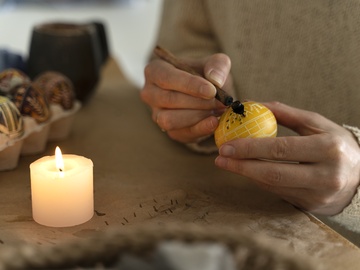 Свеча-вишня