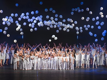 С днём рождения «Непоседы»