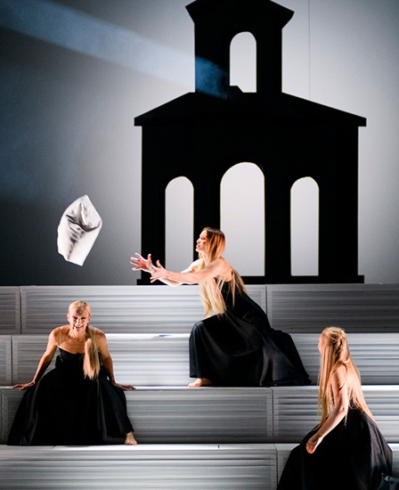 Дом Бернарды Альбы