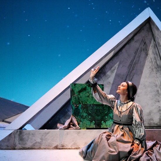 Малахитовая шкатулка