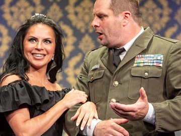 Семейка лёгкого поведения