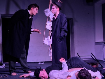 В ожидании Годо