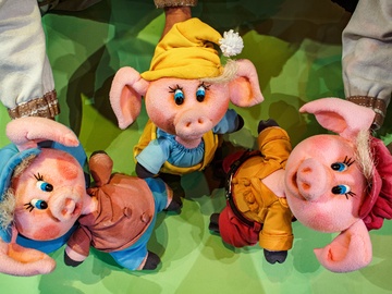 Три поросёнка