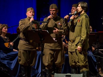 Тебе, о Родина, сложил я песню ту