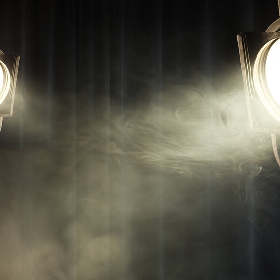 За волшебным фонарем