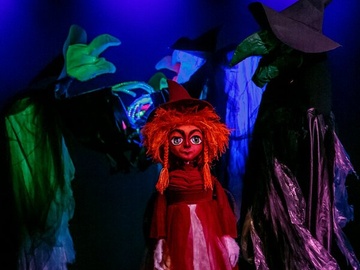 Маленькая Баба-Яга