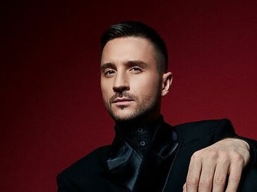 Сергей Лазарев